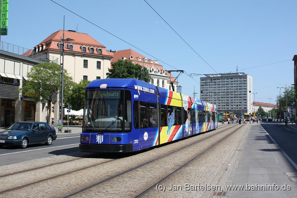 IMG_2098.jpg - Wagen 2705 in der Wilsdruffer Stra�e zwischen Pirnaischer Platz und Altmarkt