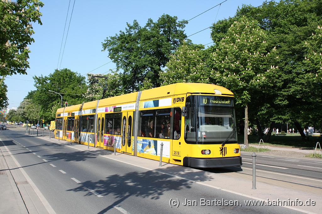 IMG_2257.jpg - Wagen 2518 (Typ "NGT 6 DD") am 02. Mai 2009 an der Hst. "Gro�er Garten".